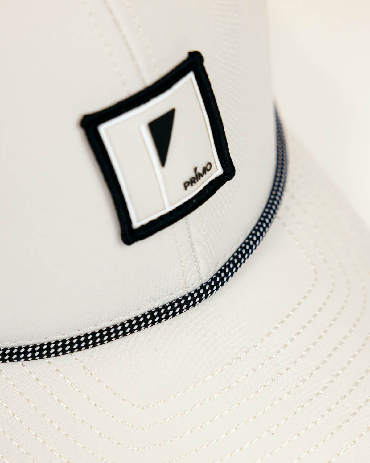 Primo Flagstick | Cream Hat